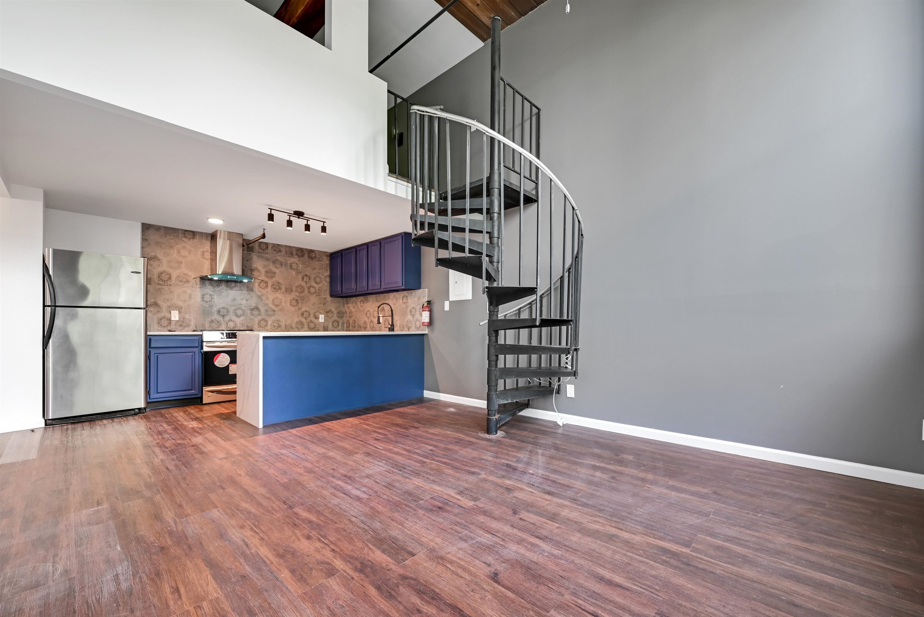 384 TRENTON AVE Unit: 3E