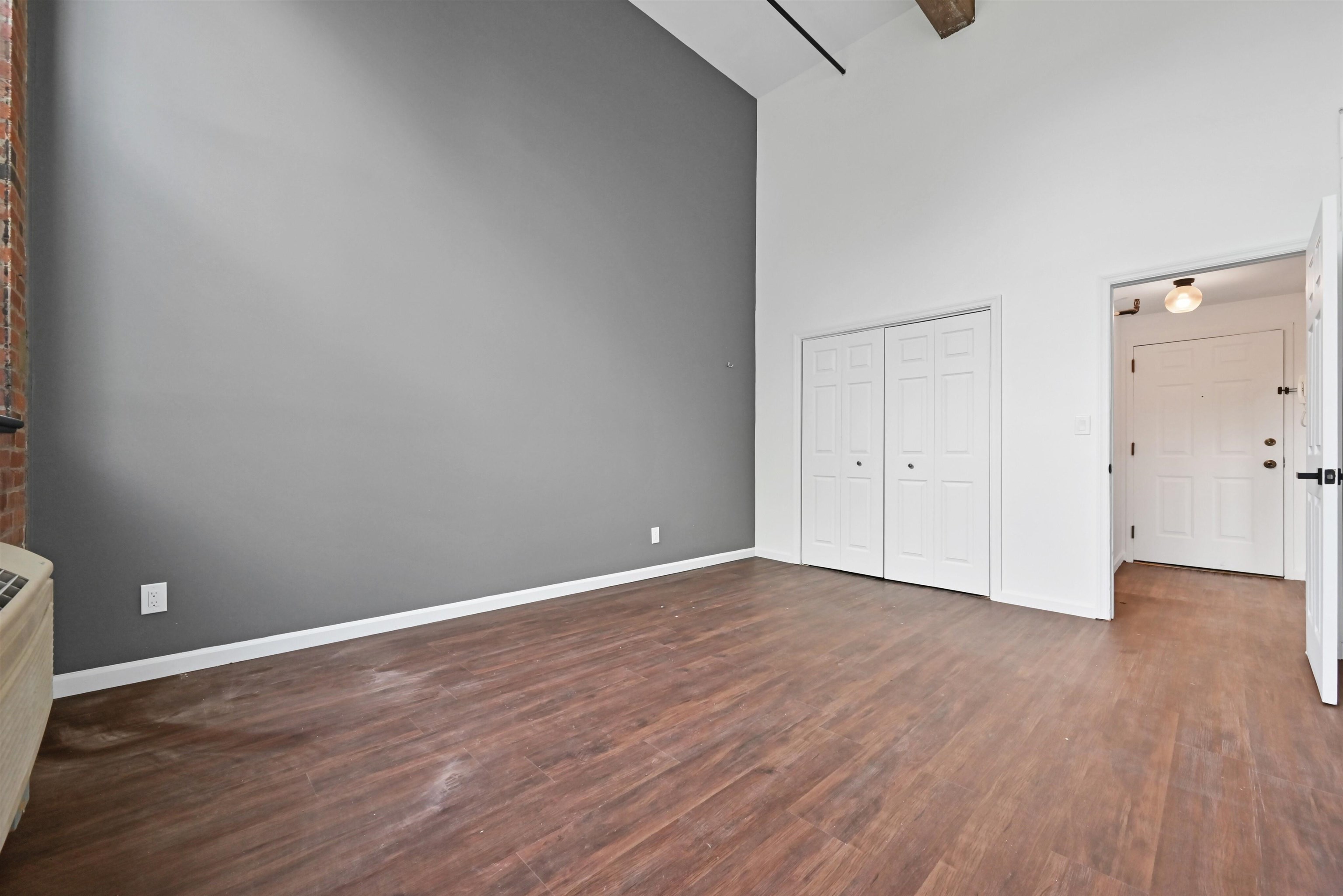 384 TRENTON AVE Unit: 3E