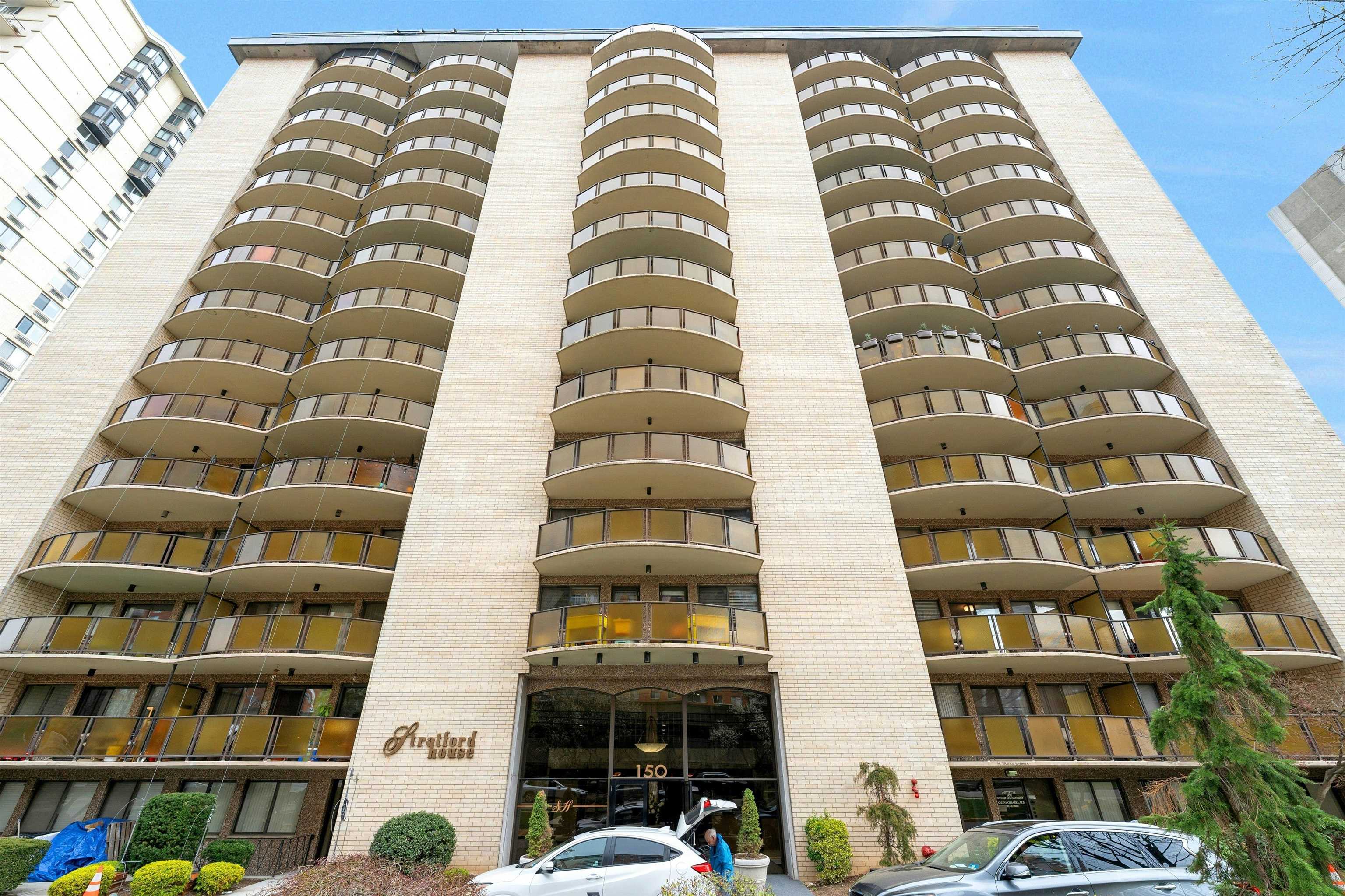 150 OVERLOOK AVE