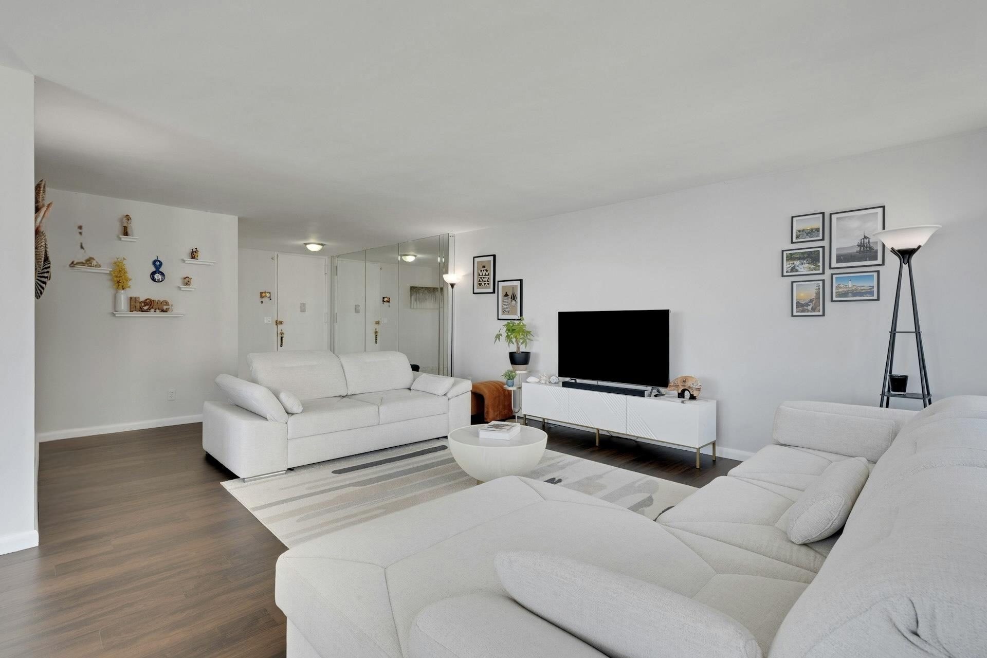 200 WINSTON DR Unit: 2504