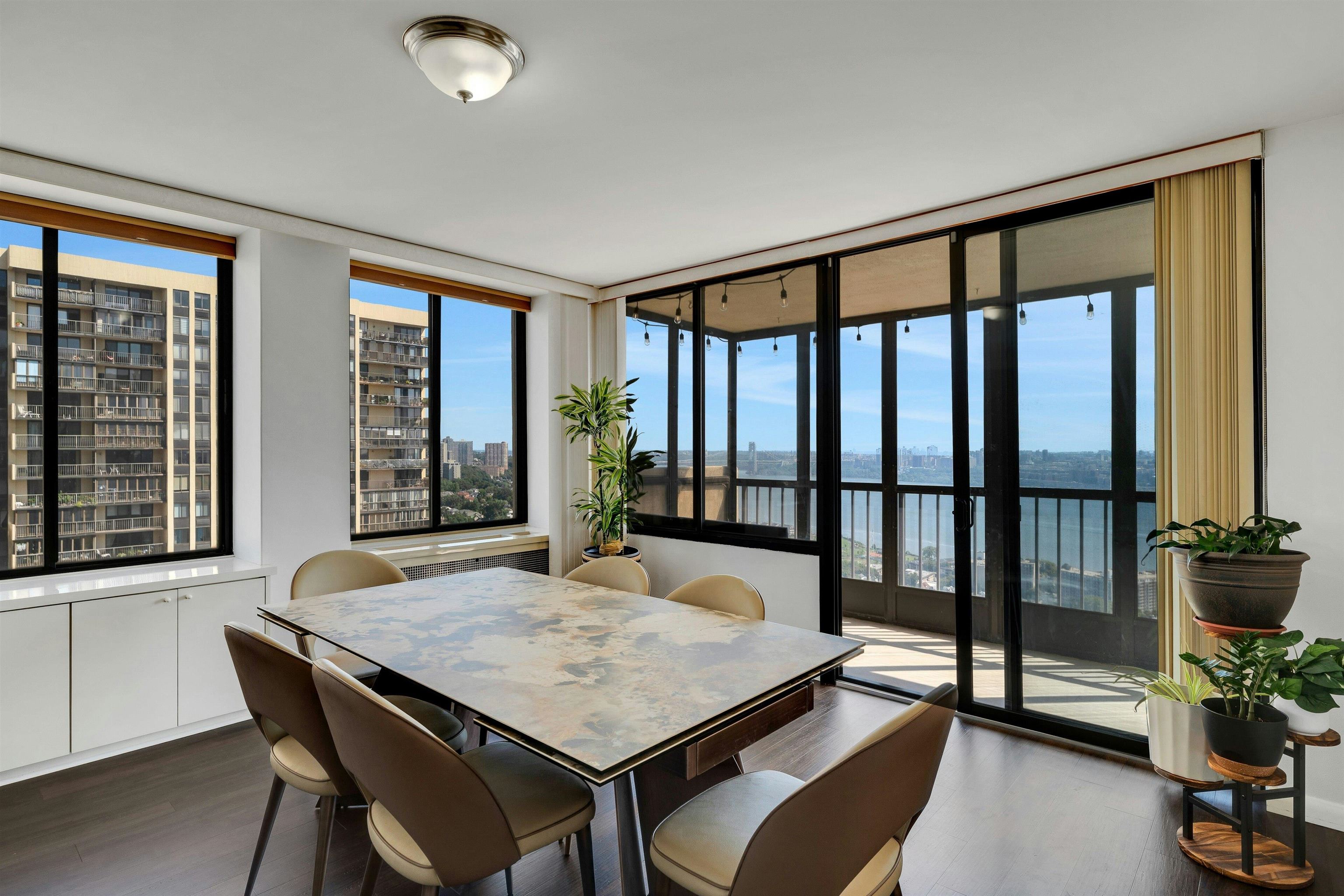 200 WINSTON DR Unit: 2504