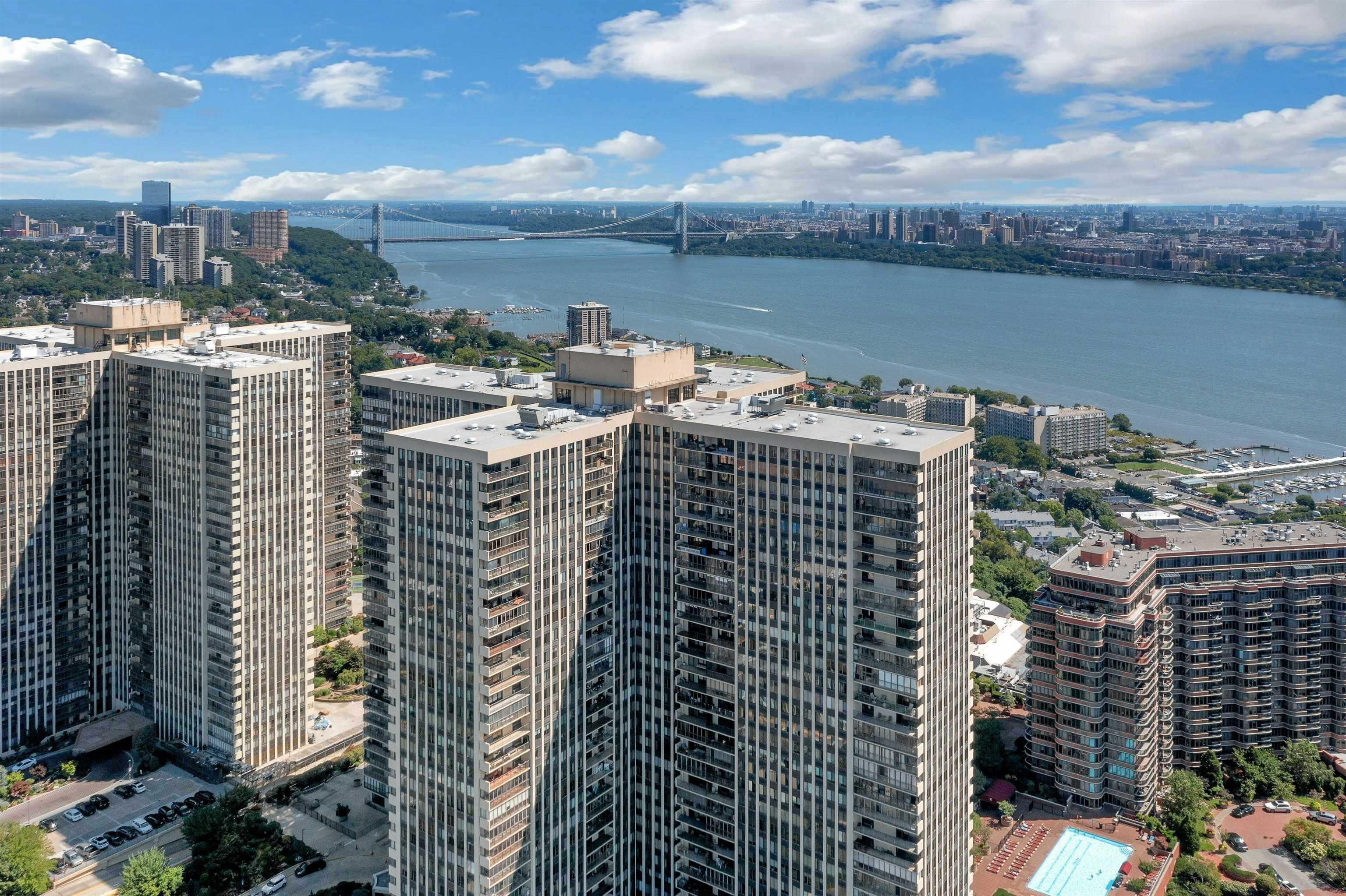 200 WINSTON DR Unit: 2504