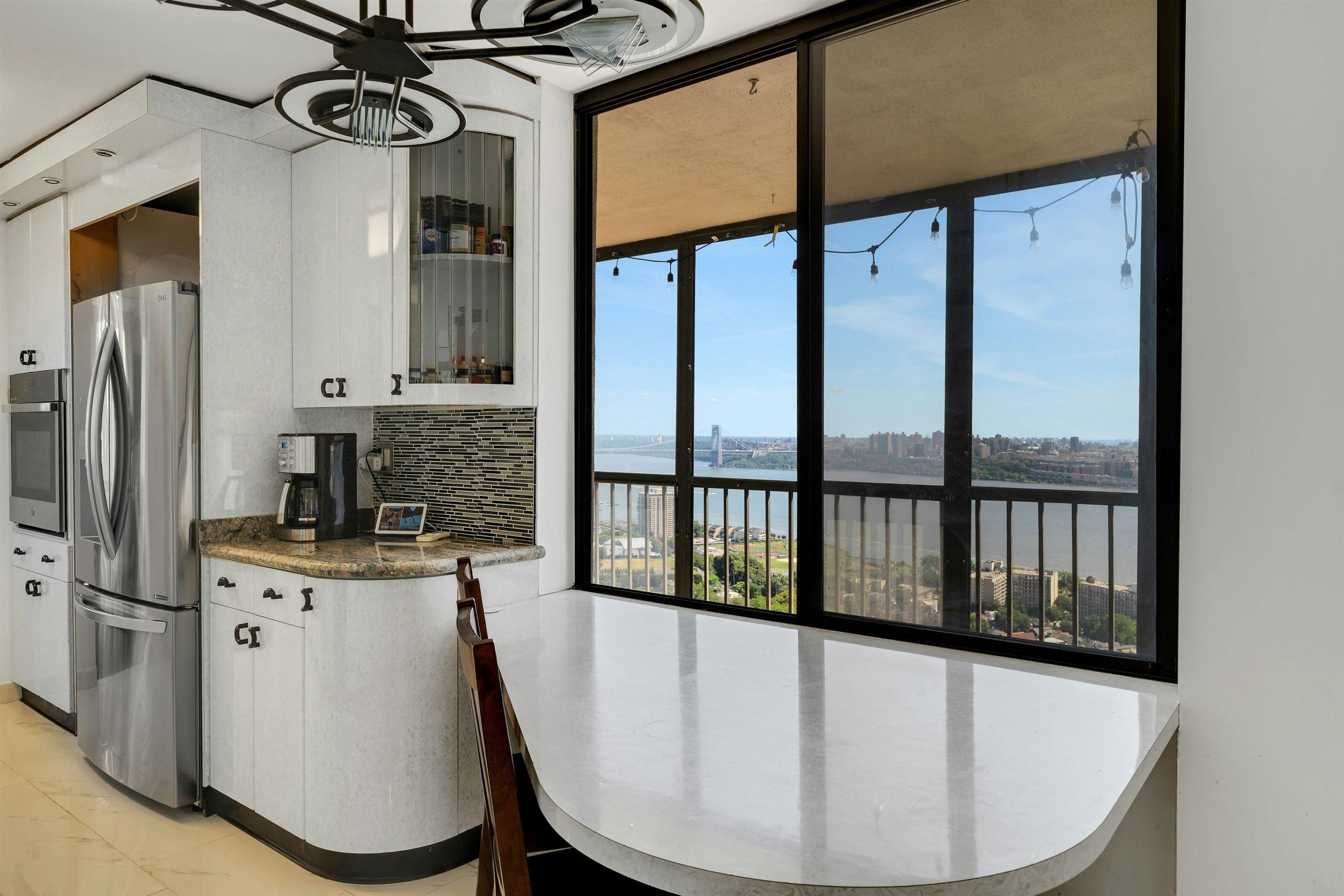 200 WINSTON DR Unit: 2504