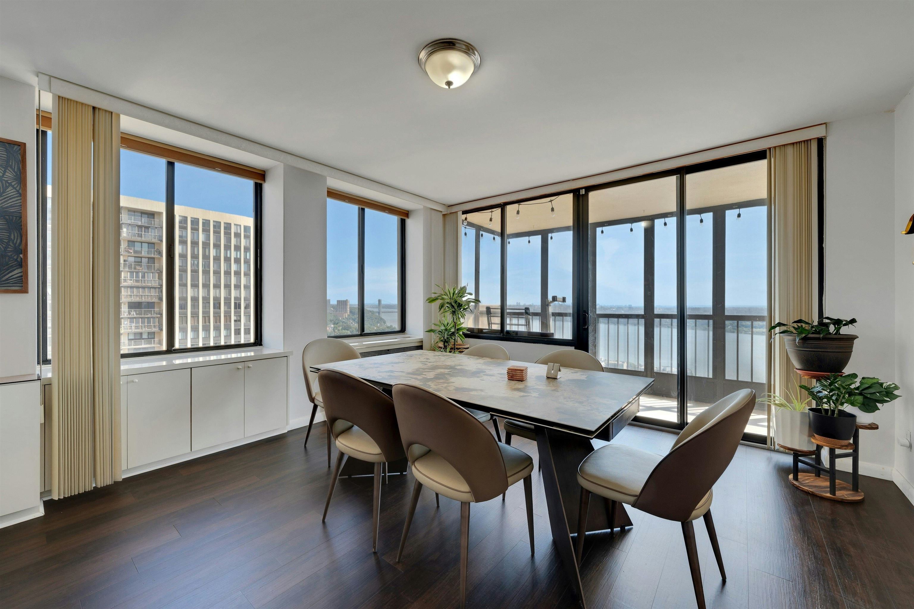 200 WINSTON DR Unit: 2504