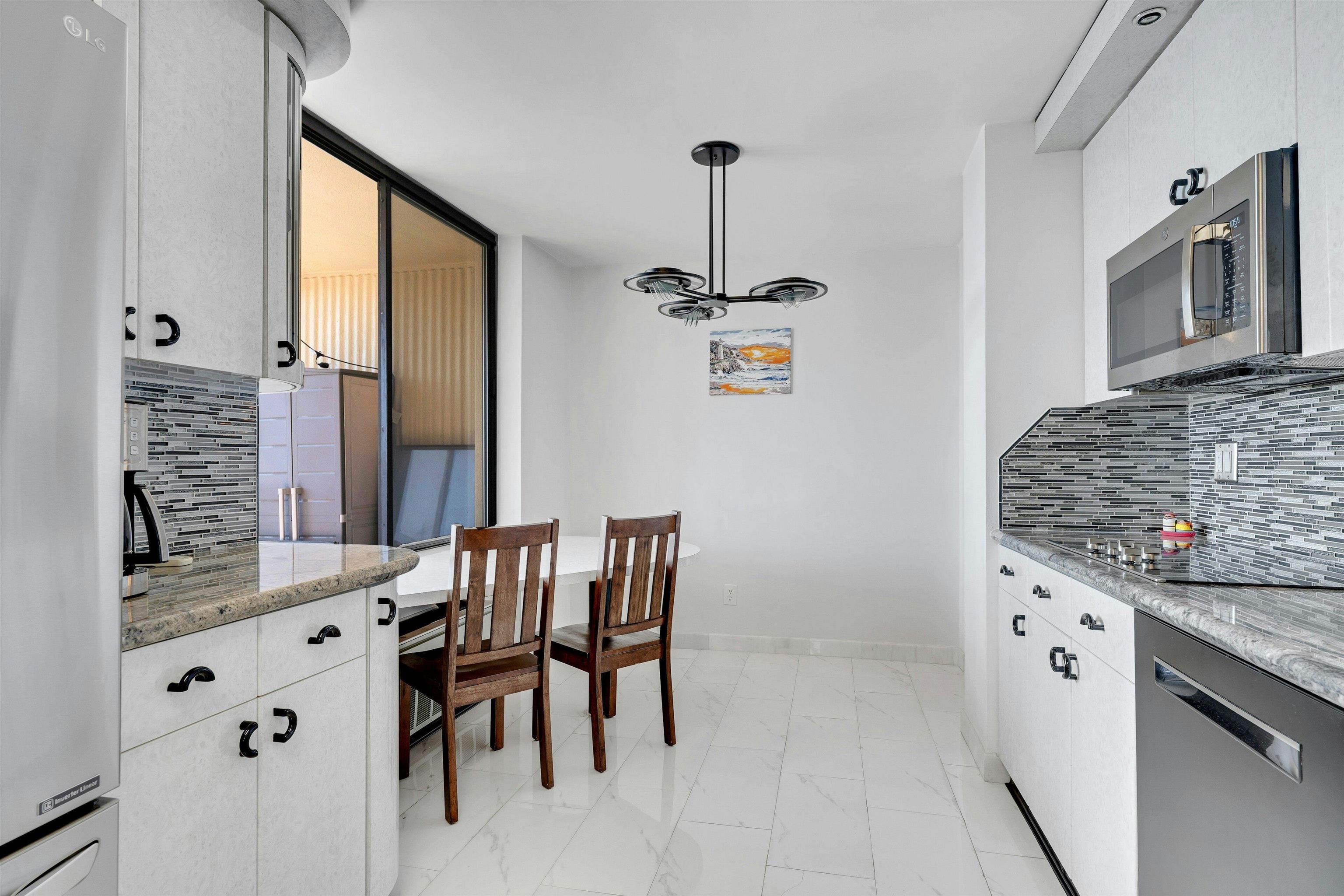 200 WINSTON DR Unit: 2504