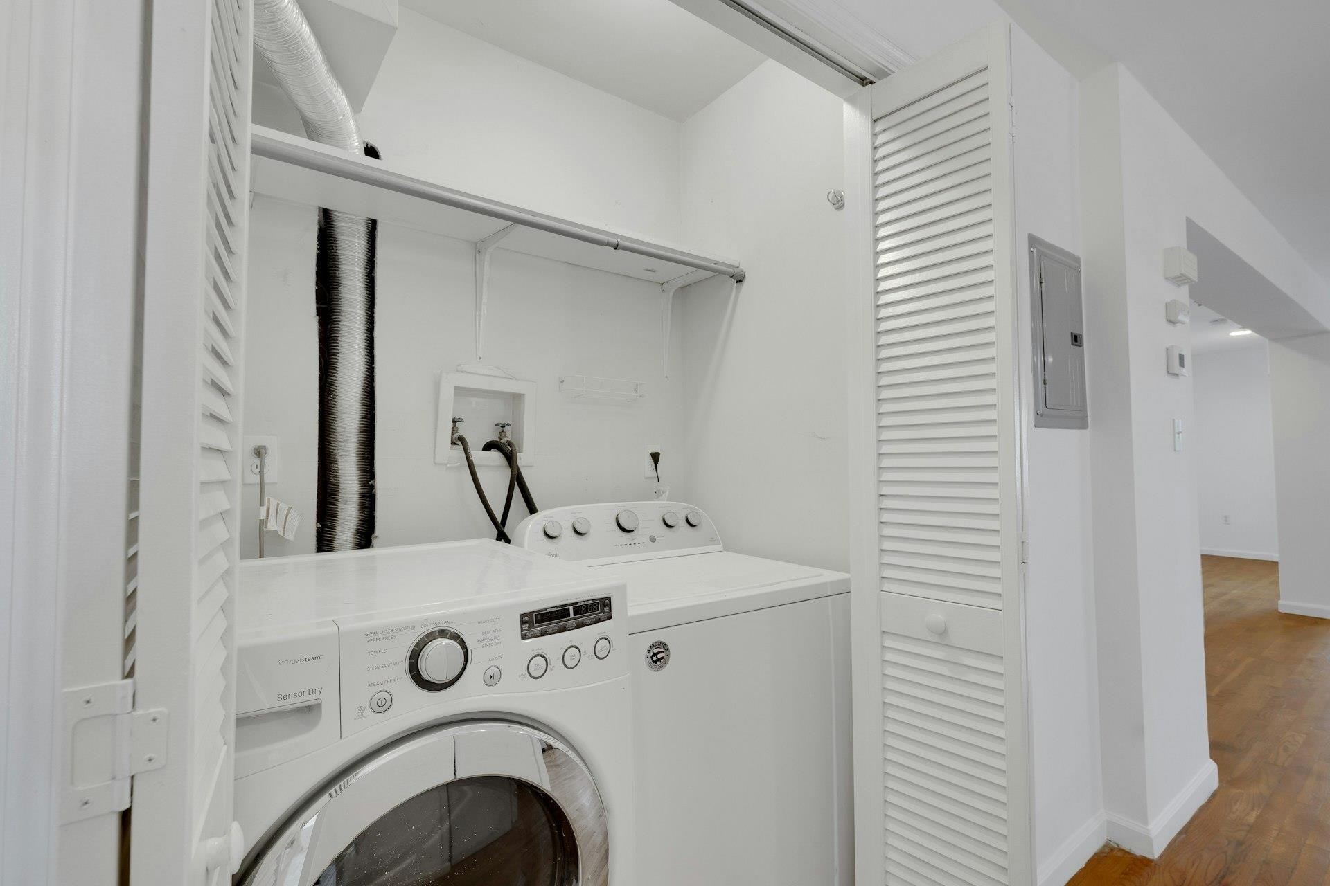 6410 MADISON ST Unit: Apt 1