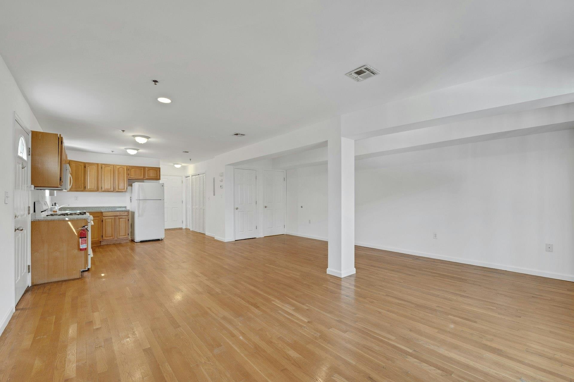 6410 MADISON ST Unit: Apt 1