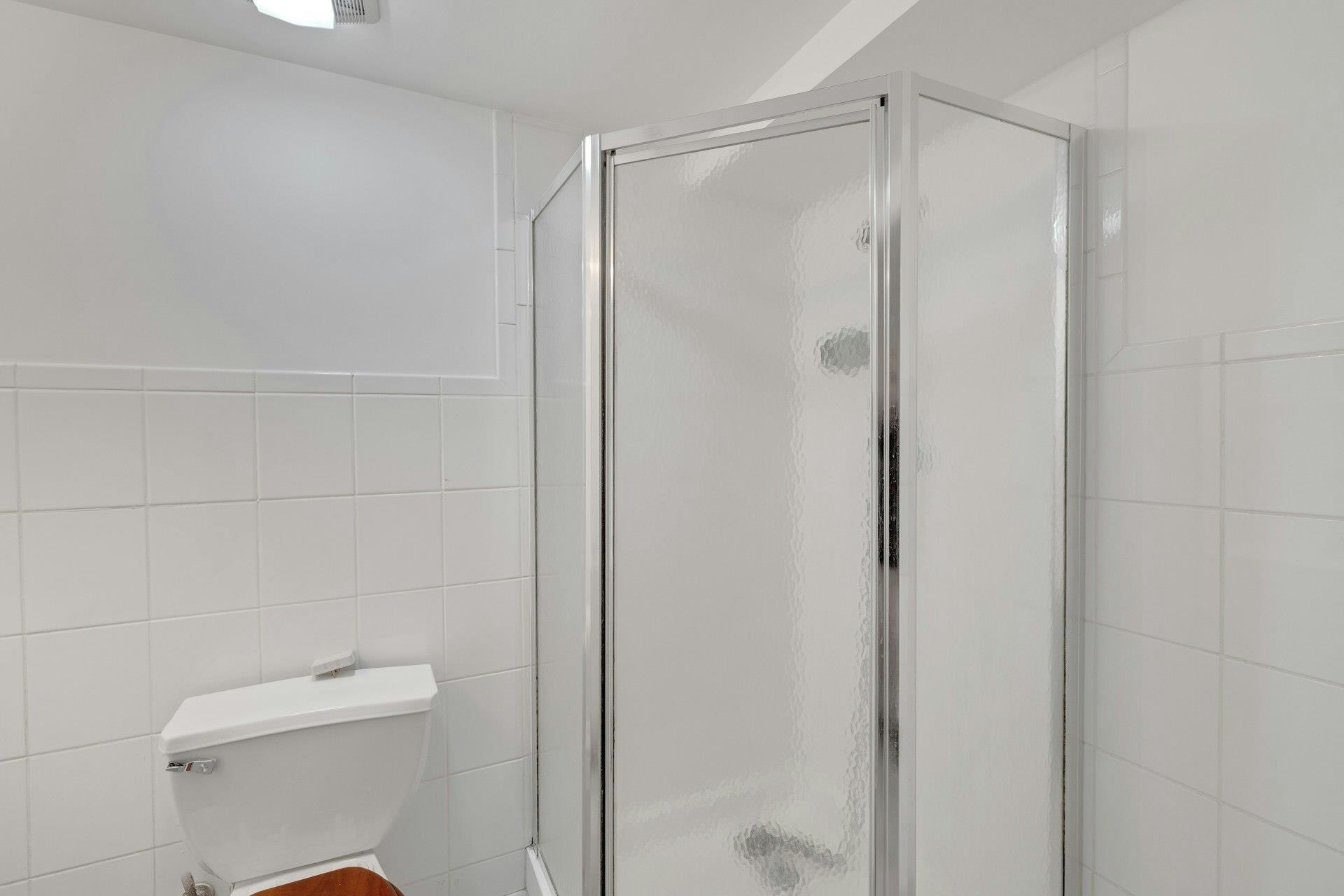 6410 MADISON ST Unit: Apt 1