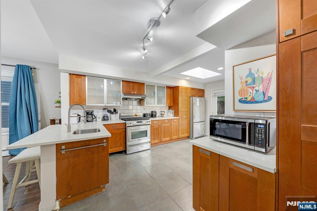 31 72nd Street
