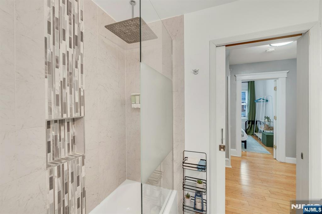 31 72nd Street
