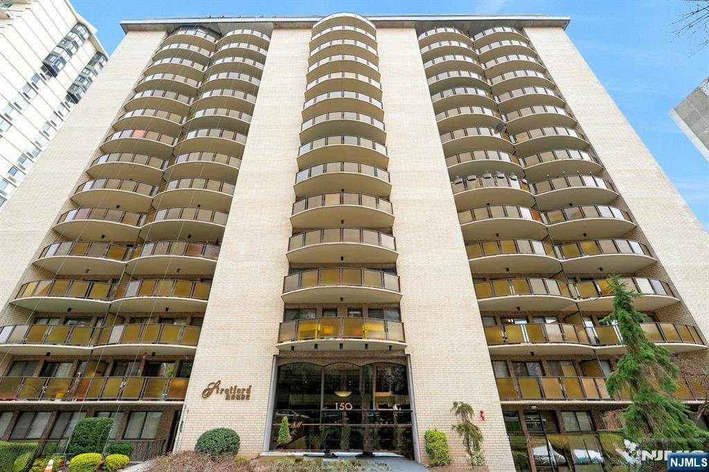 150 Overlook Avenue 1