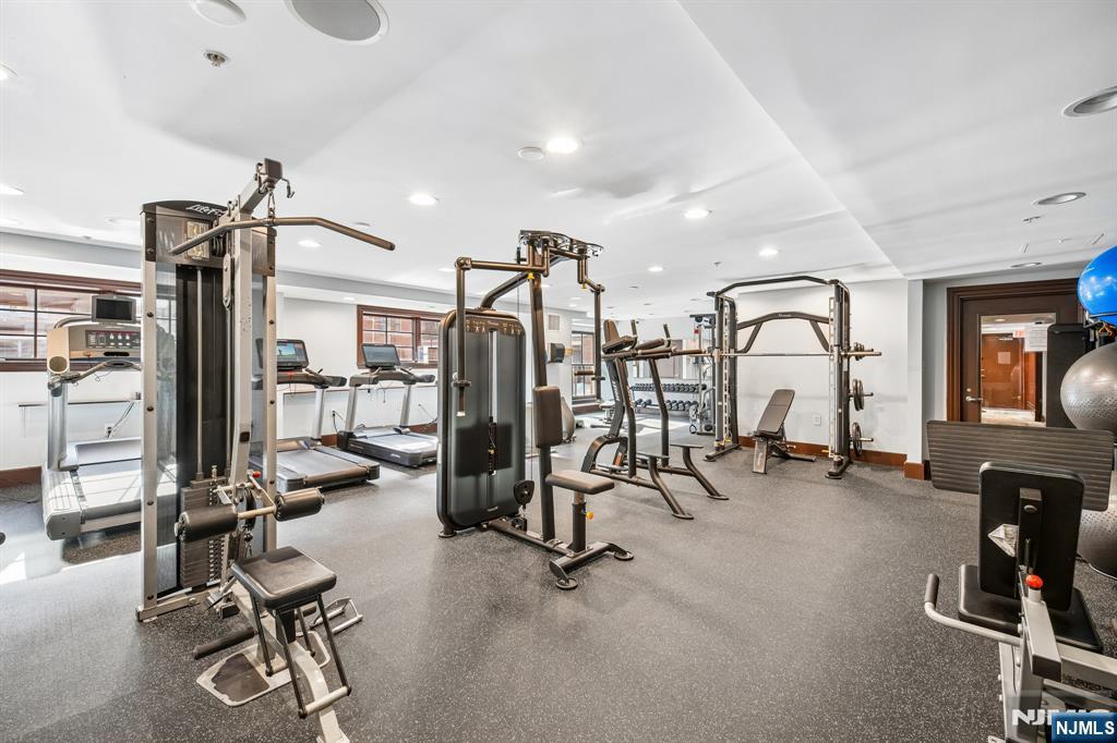 22 Ave At Port Imperial 302