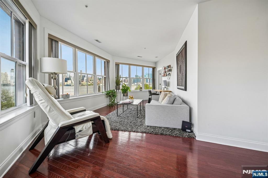 22 Ave At Port Imperial 302