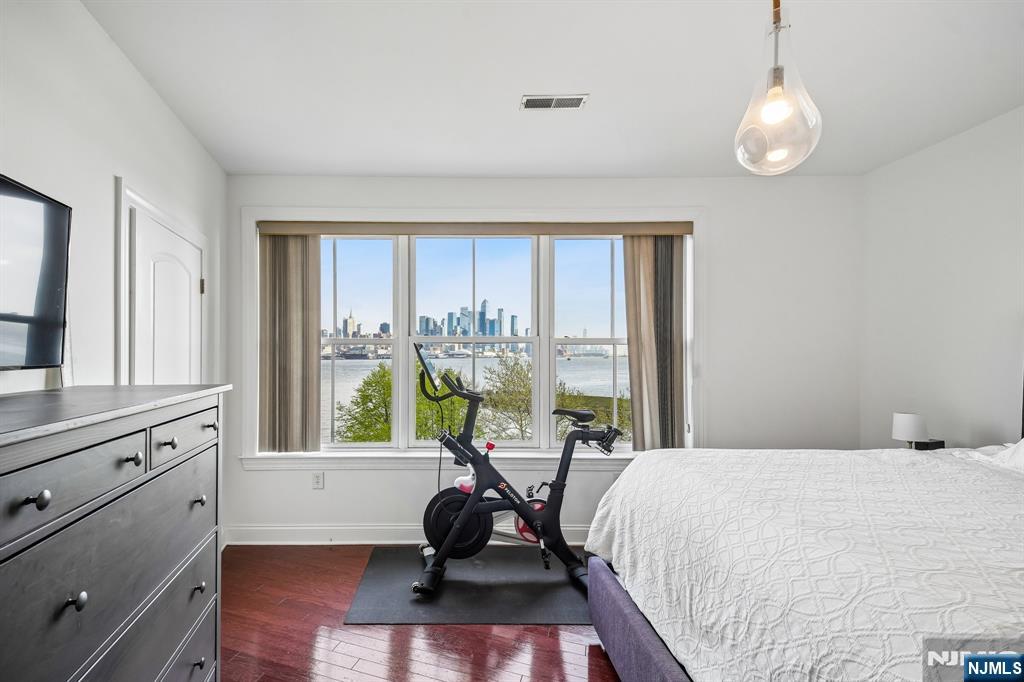 22 Ave At Port Imperial 302