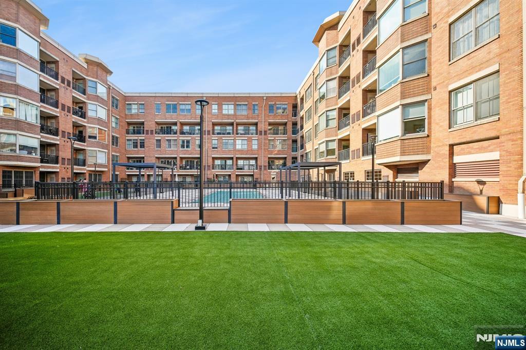 22 Ave At Port Imperial 302