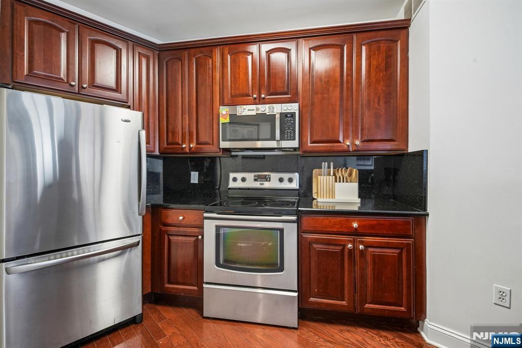 22 Ave At Port Imperial 302