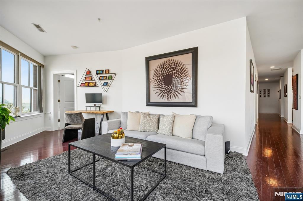 22 Ave At Port Imperial 302