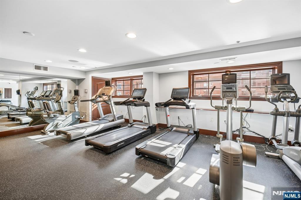 22 Ave At Port Imperial 302