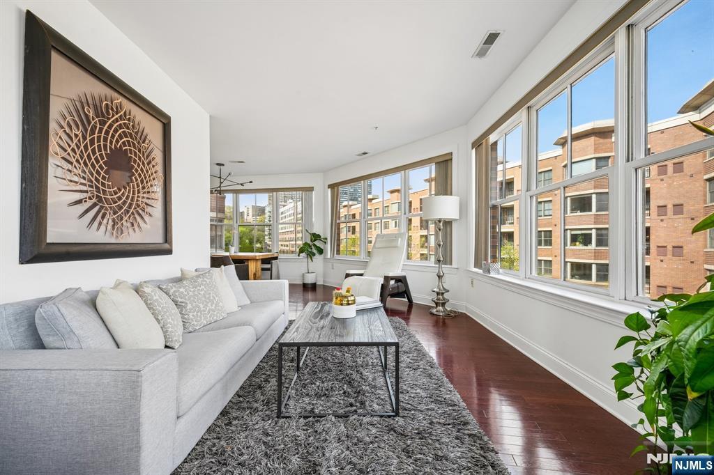 22 Ave At Port Imperial 302