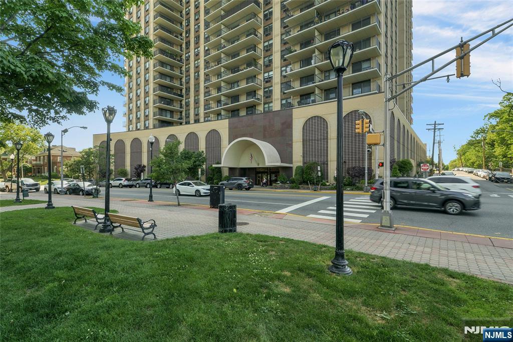 7855 Boulevard East 5K
