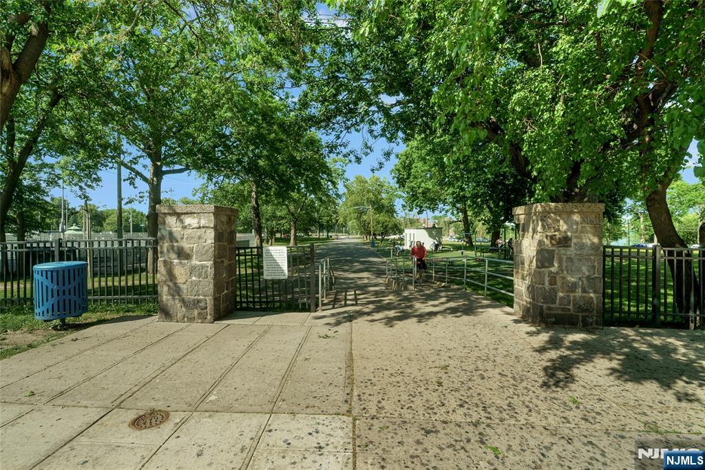 7855 Boulevard East 5K