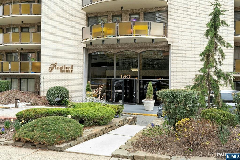 150 Overlook Avenue 1