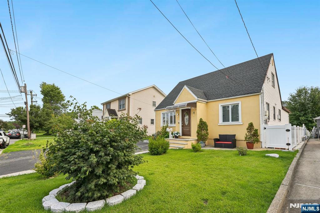 158 Charlton Avenue