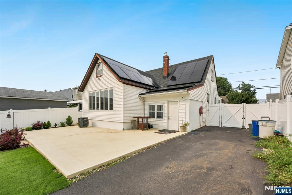 158 Charlton Avenue