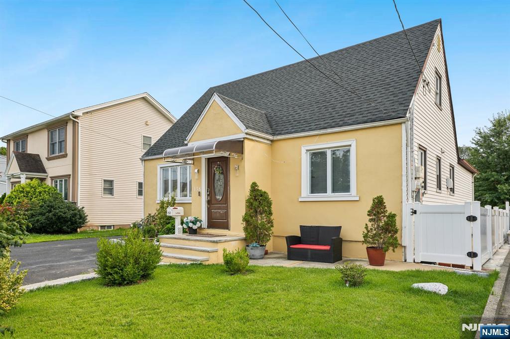 158 Charlton Avenue