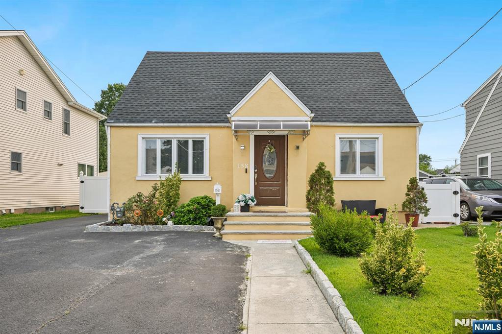 158 Charlton Avenue
