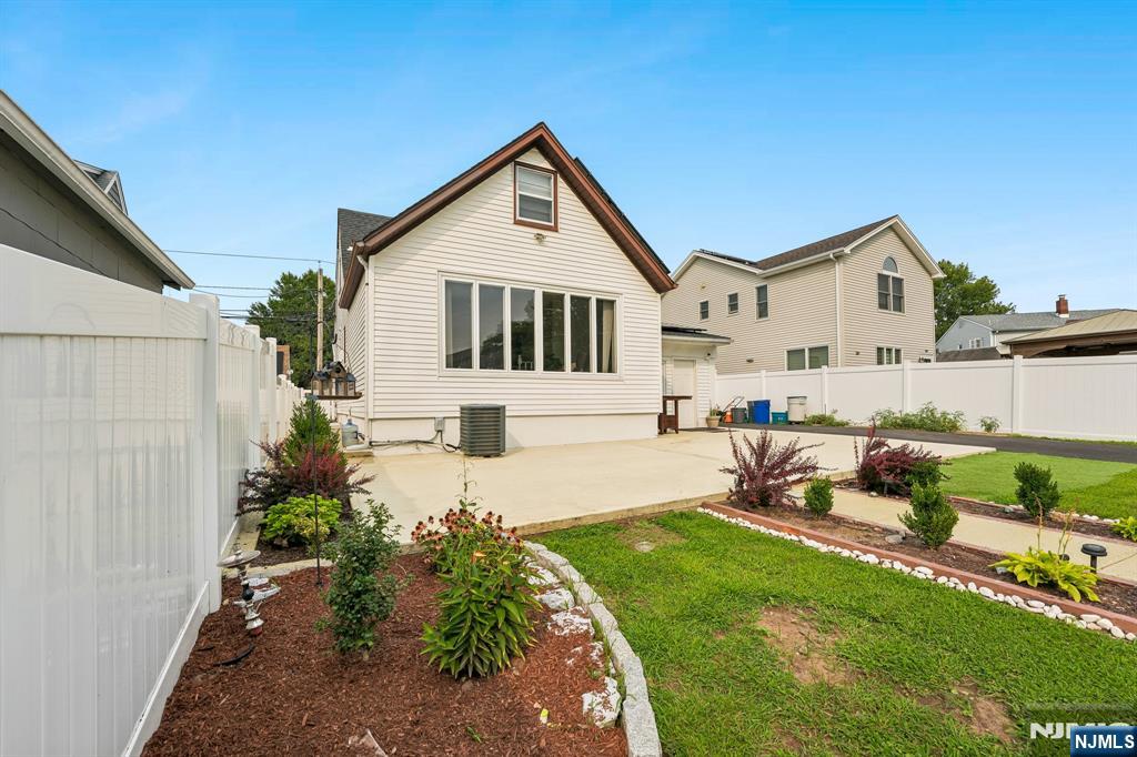 158 Charlton Avenue