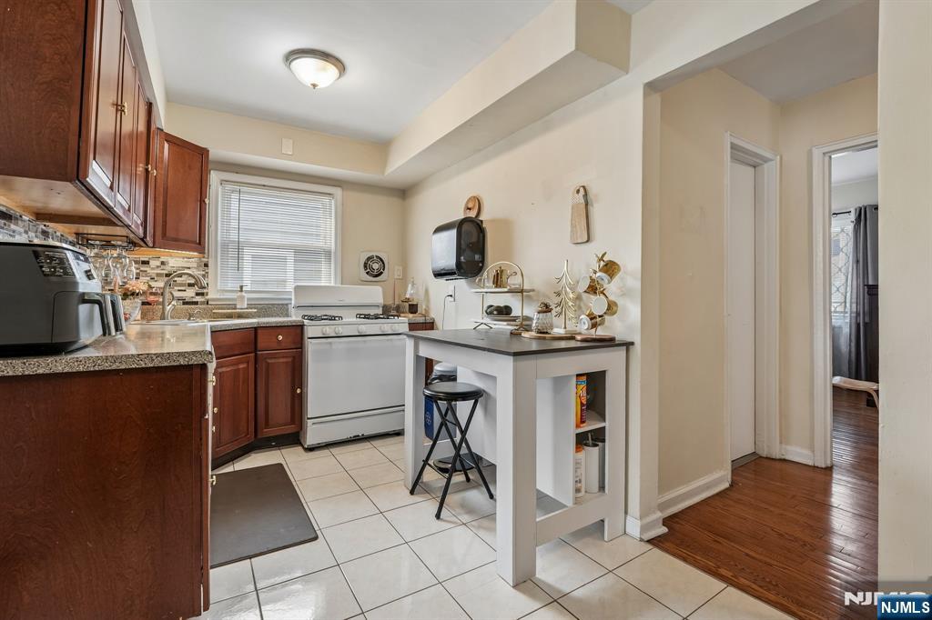 158 Charlton Avenue