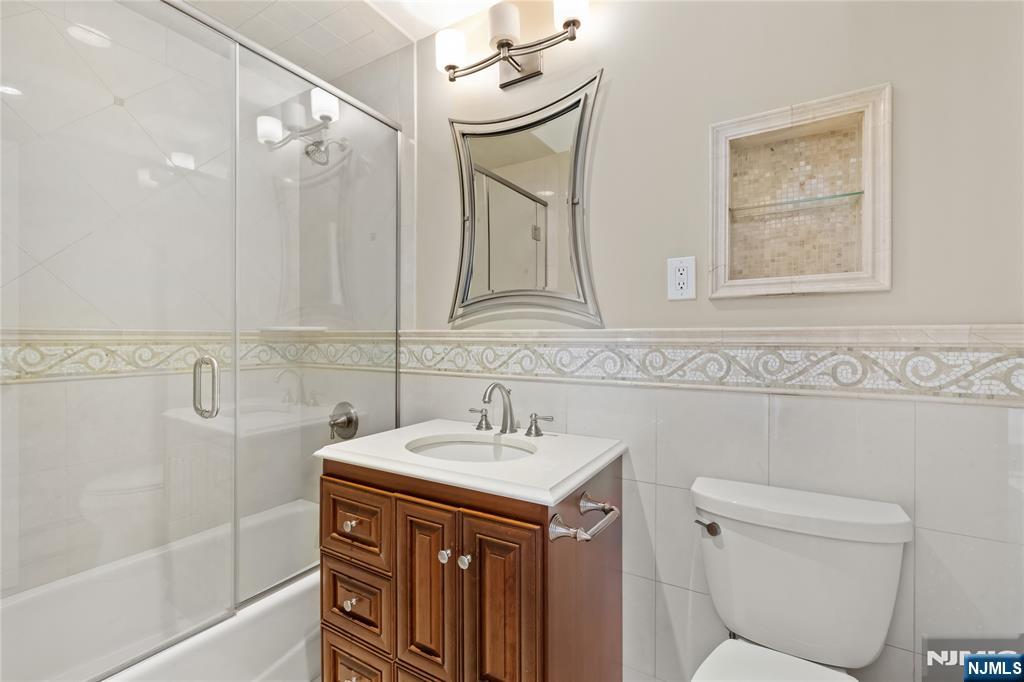 963 Huron Road