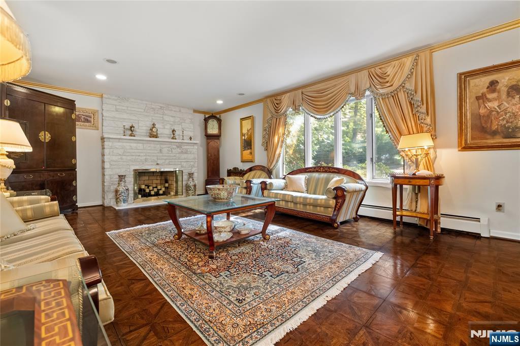 963 Huron Road