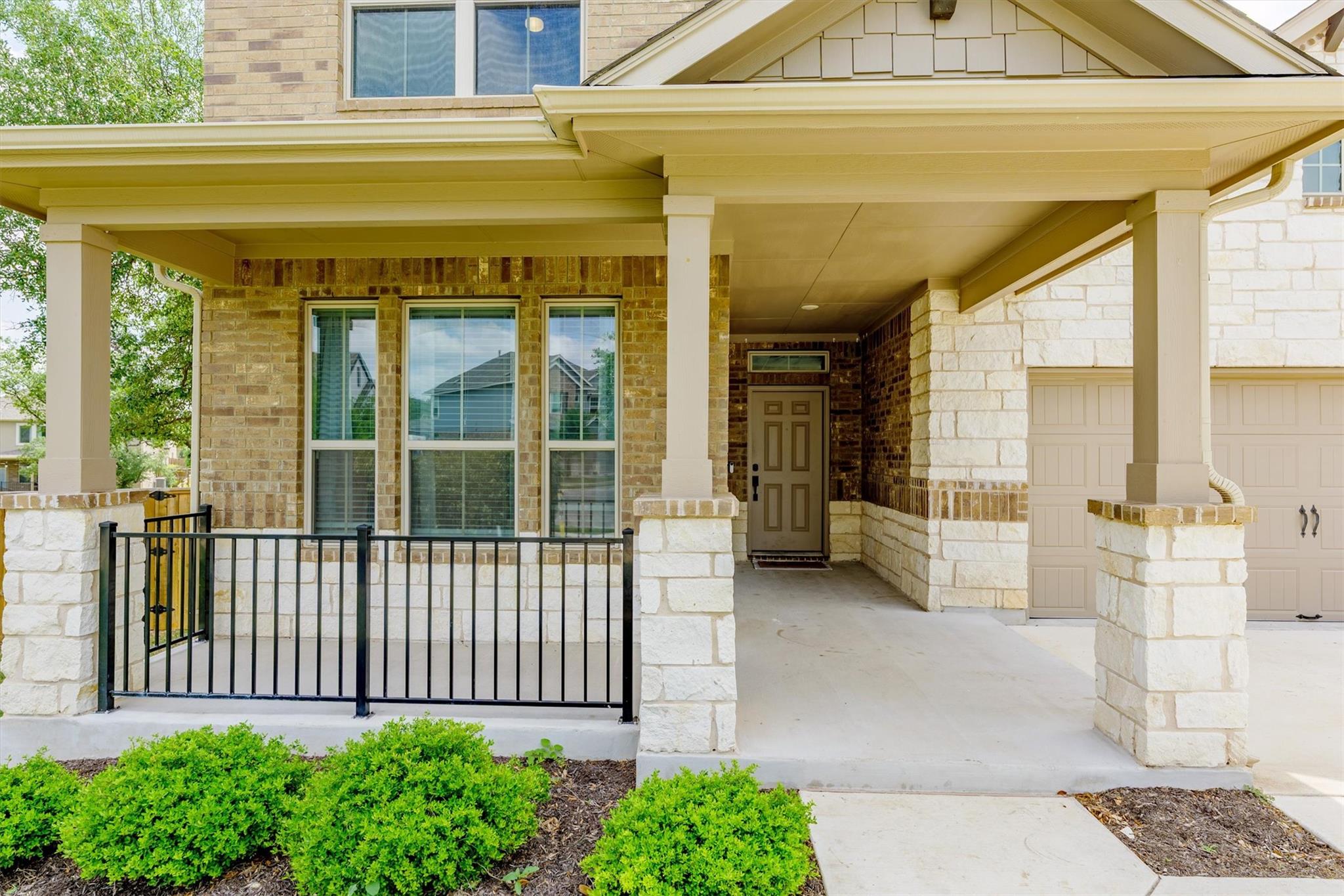 324 Autumn Oak WAY