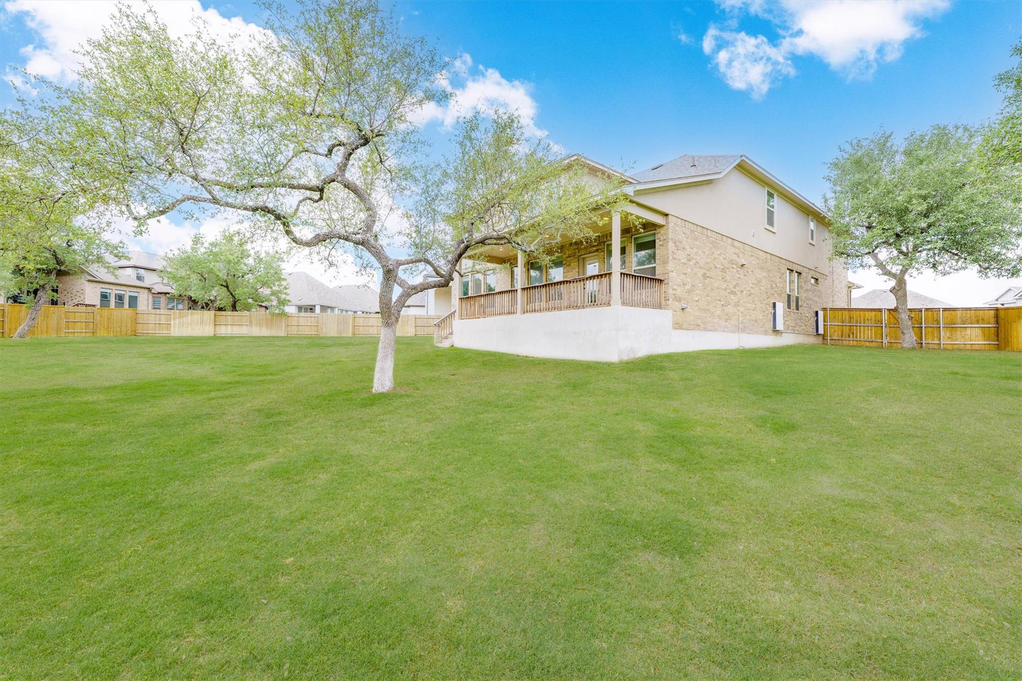 324 Autumn Oak WAY