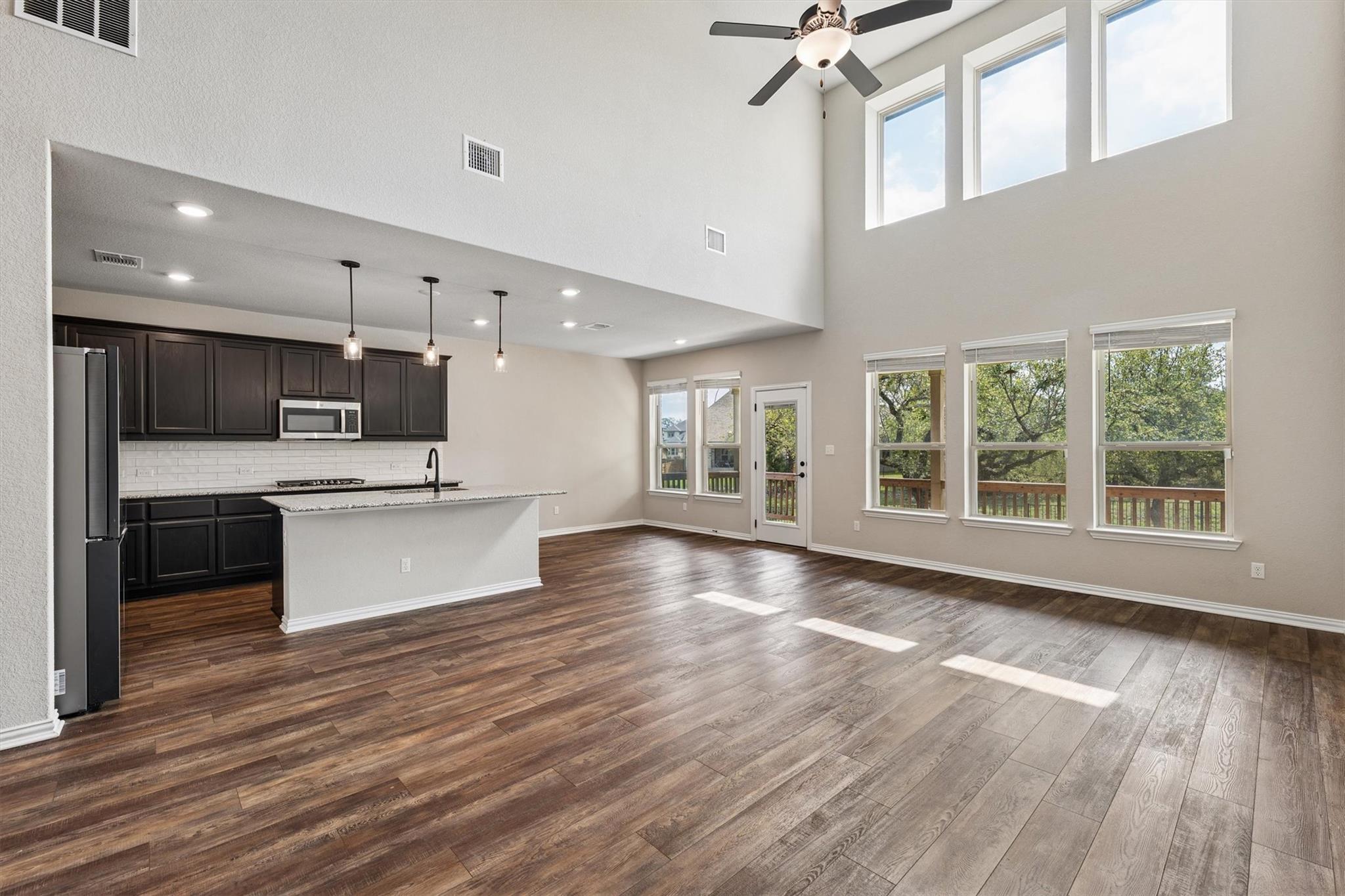 324 Autumn Oak WAY