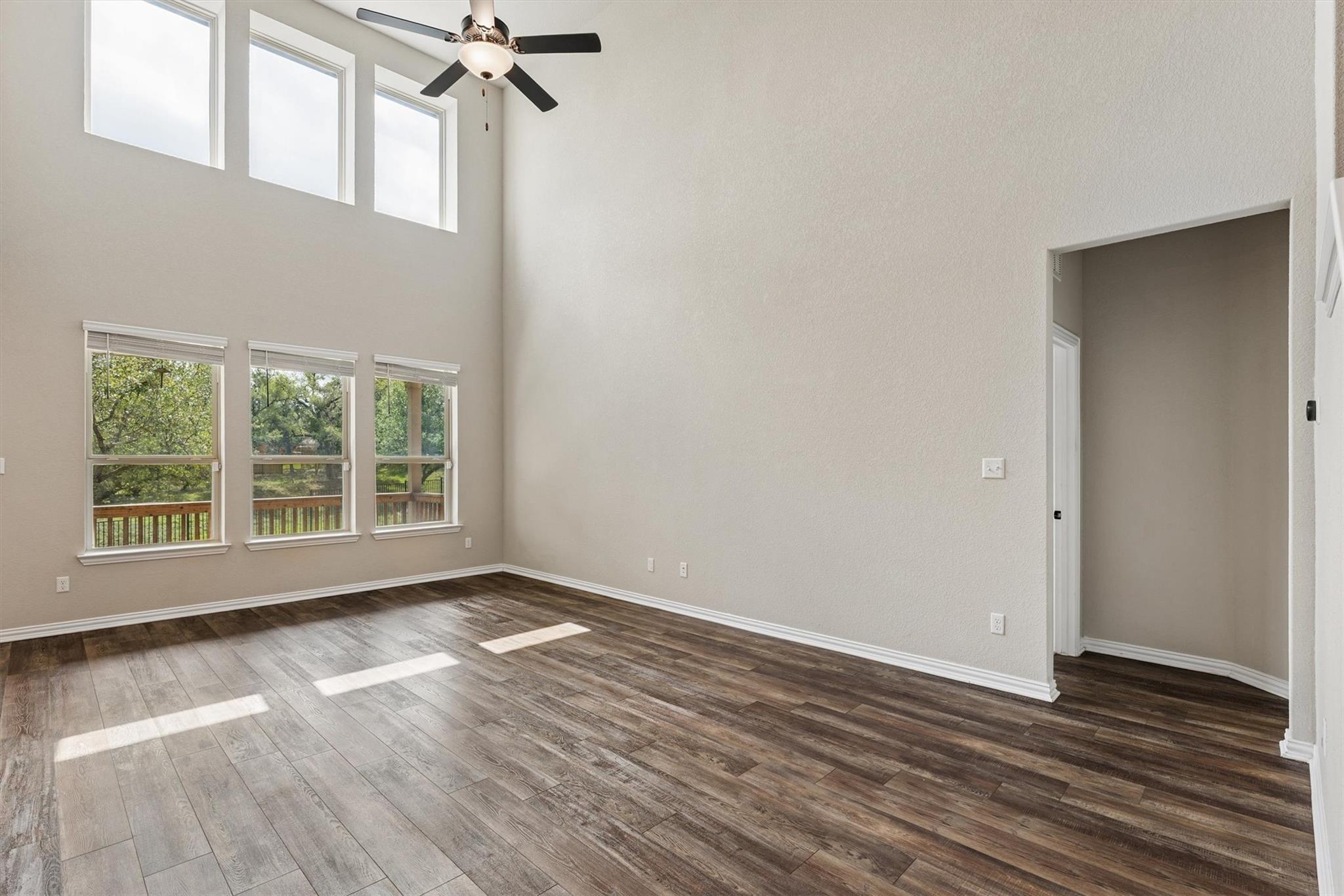 324 Autumn Oak WAY