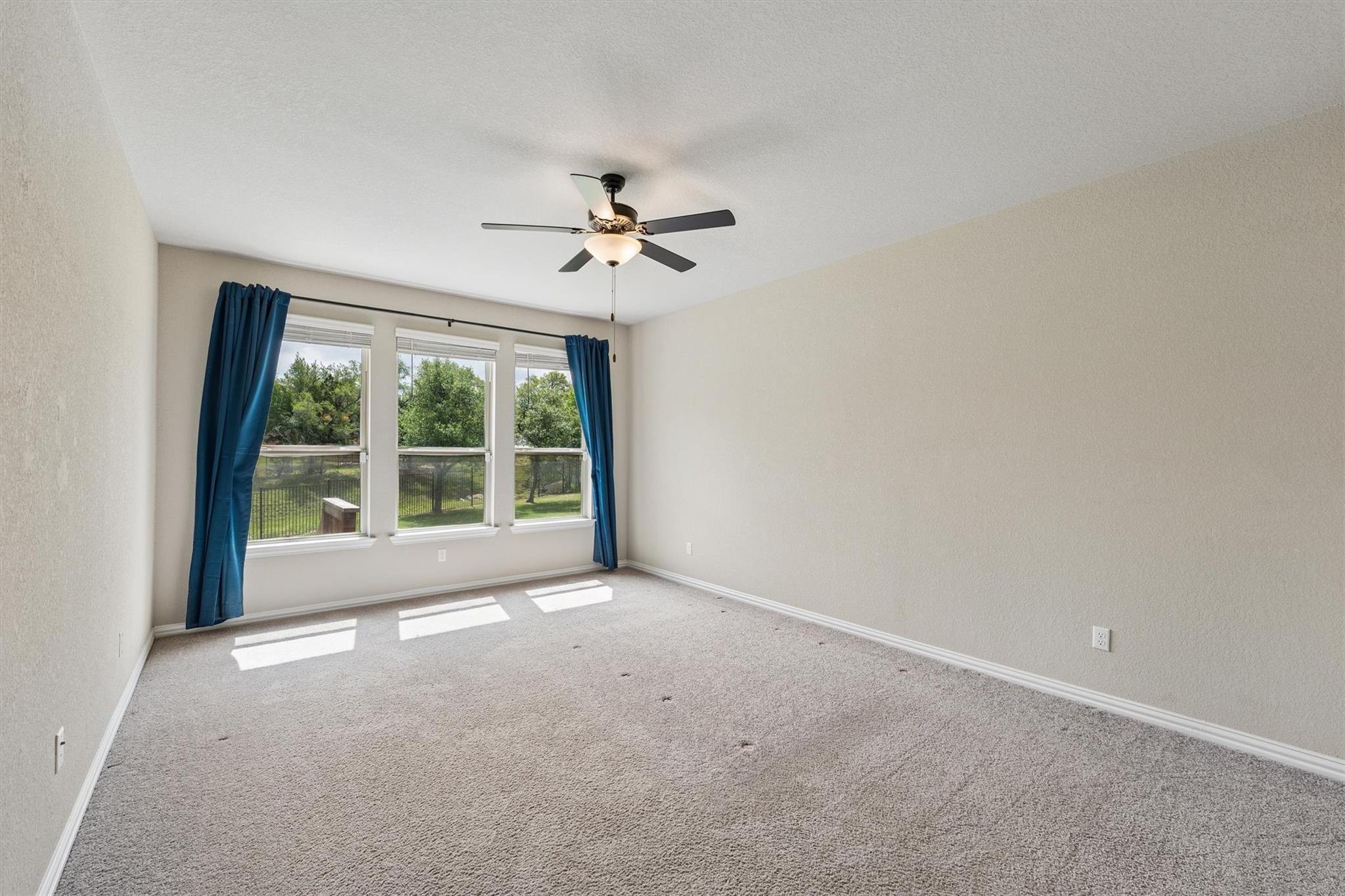 324 Autumn Oak WAY