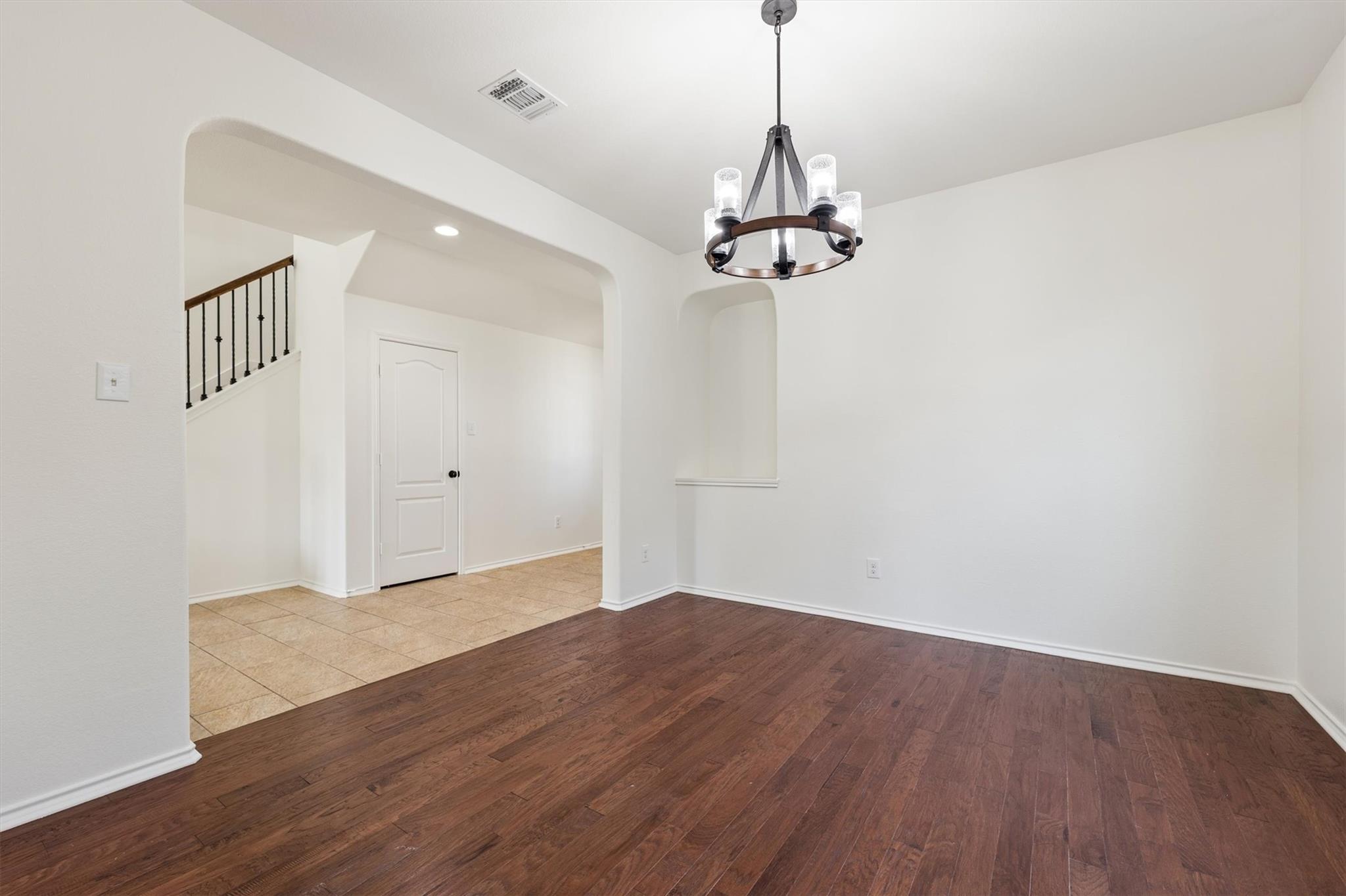 1408 Reklaw LN