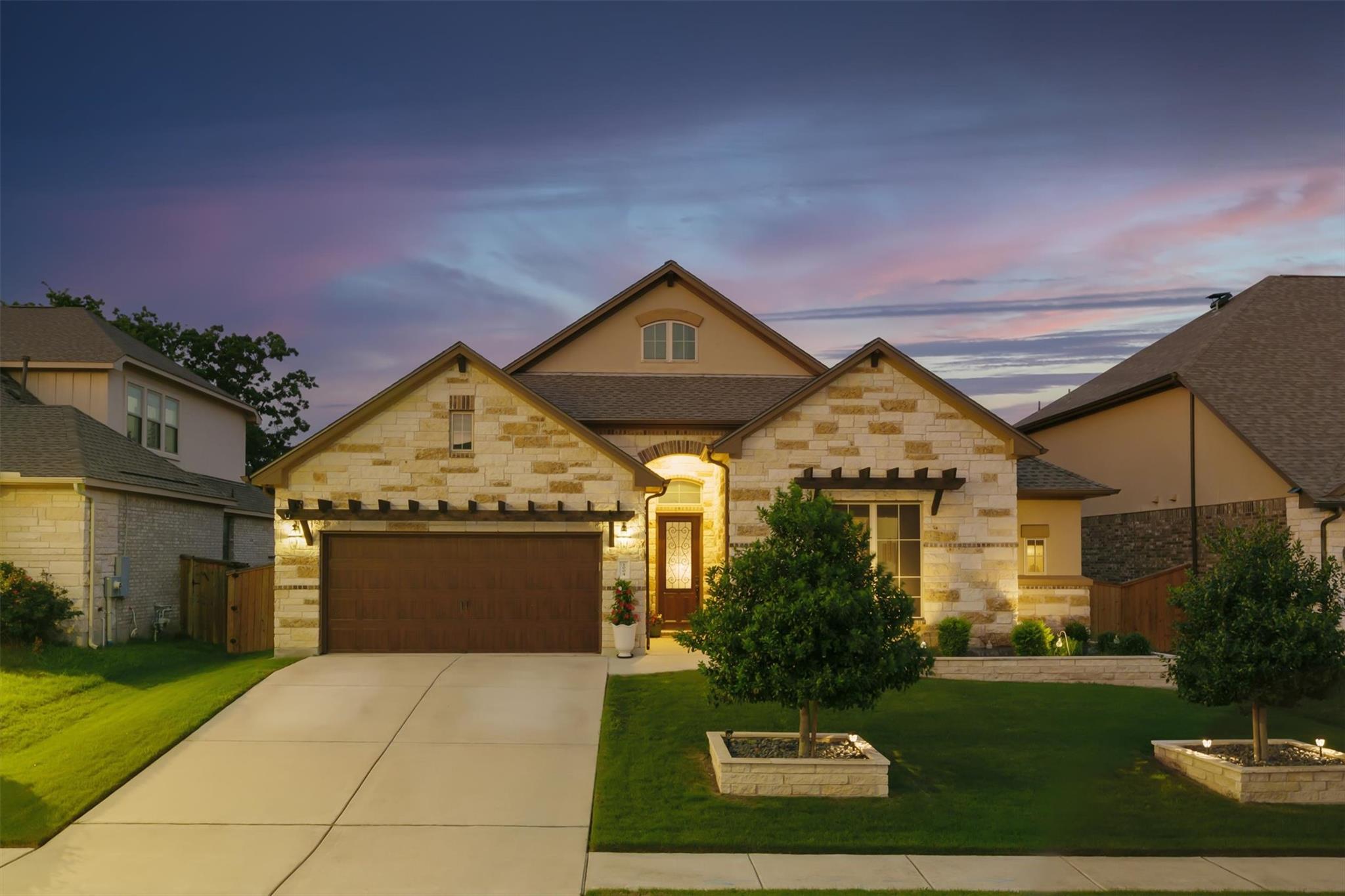 1004 Hezekiah LN