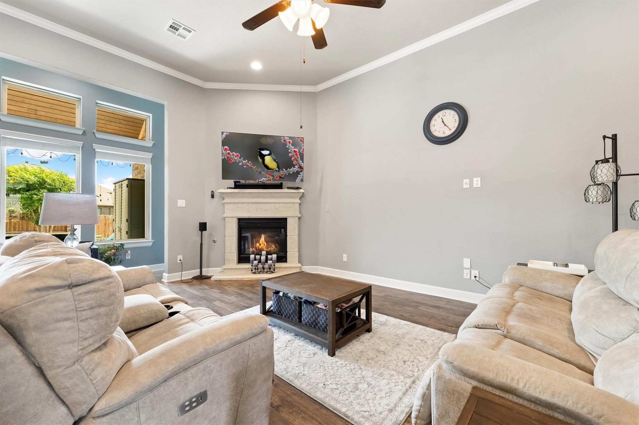 1004 Hezekiah LN