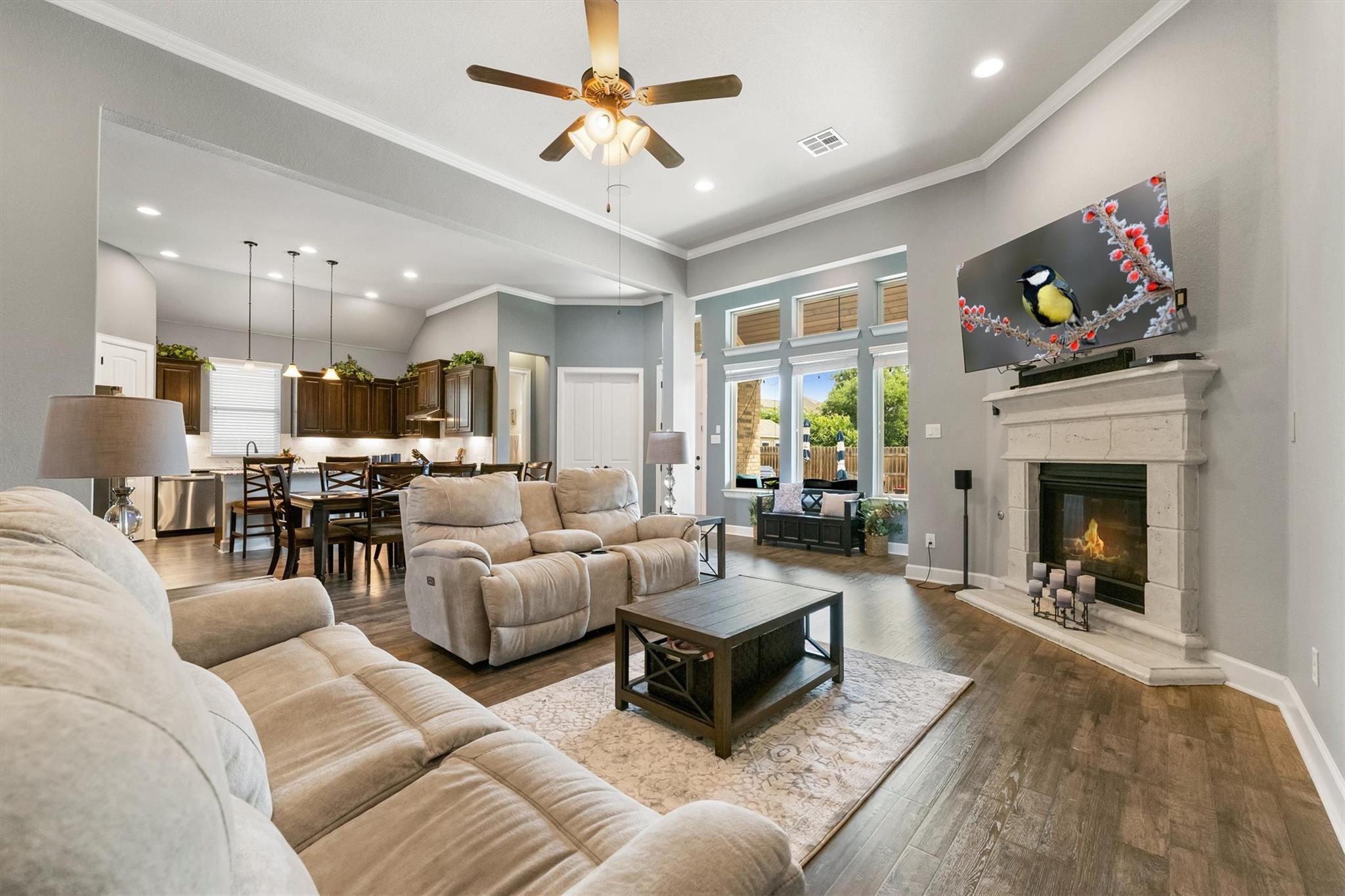 1004 Hezekiah LN
