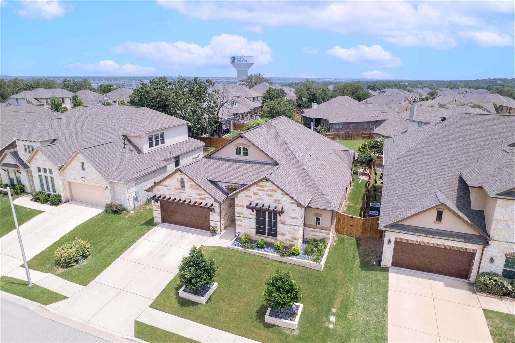 1004 Hezekiah LN