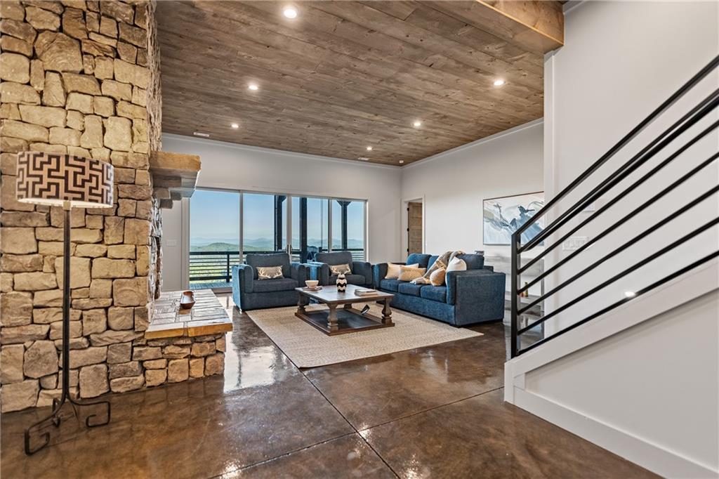 60 Jackies Bluff Road