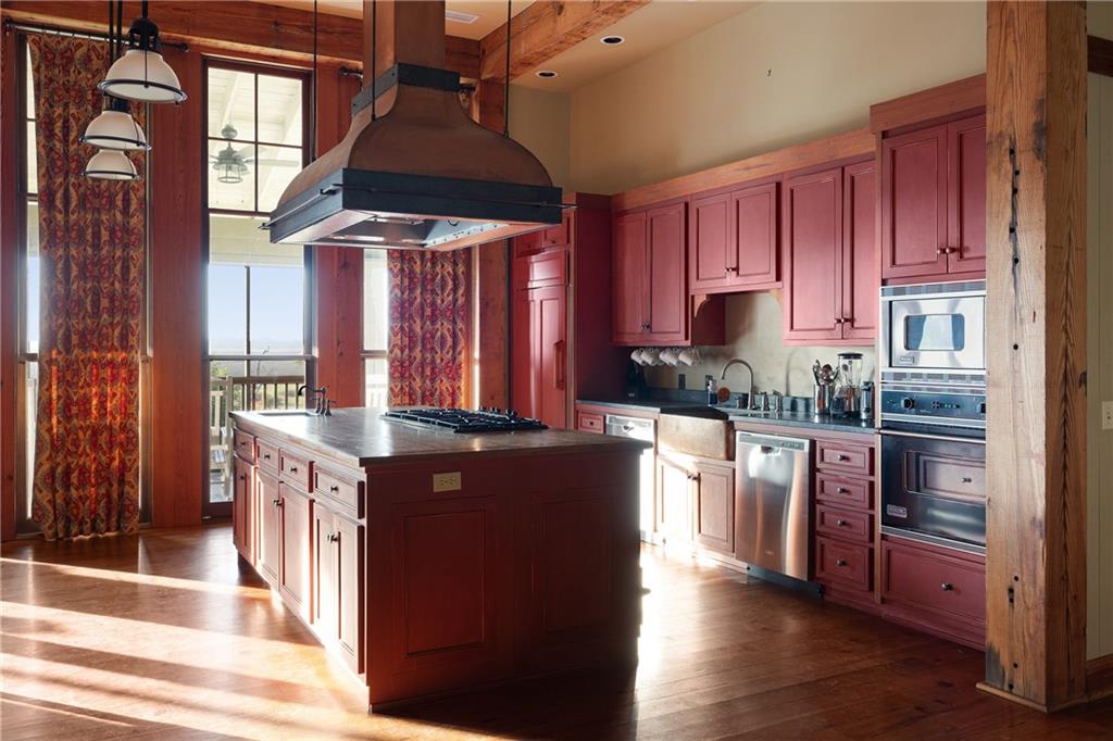 1300 Retreat Road
