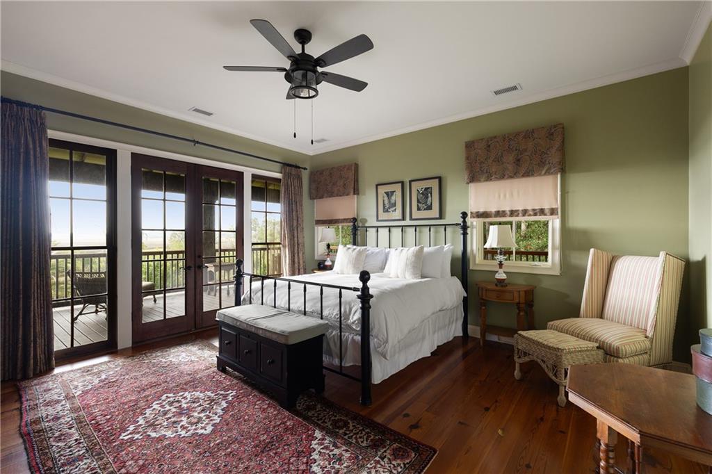 1300 Retreat Road