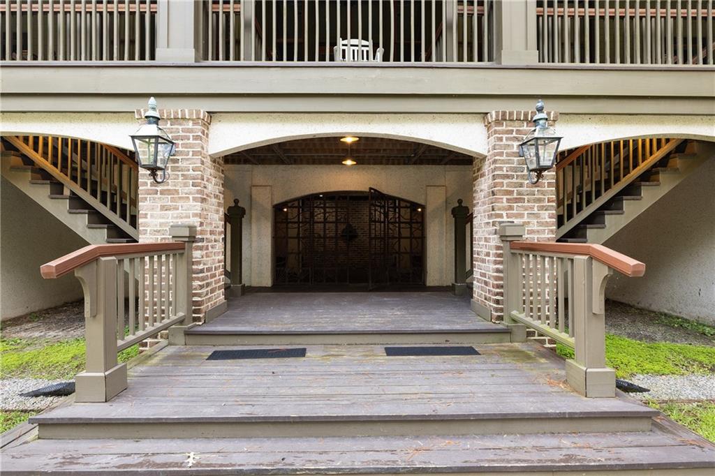 1300 Retreat Road
