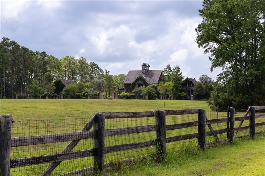 1300 Retreat Road