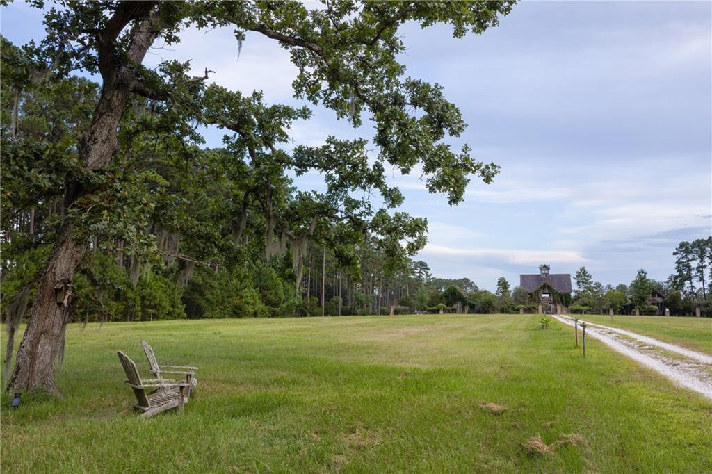 1300 Retreat Road